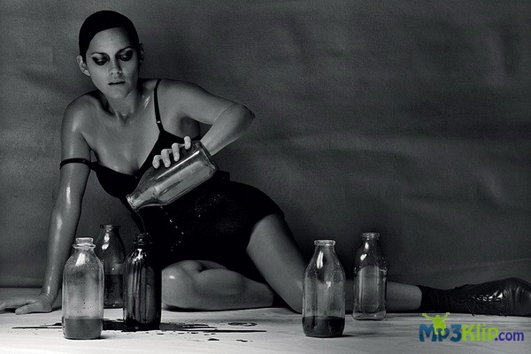 Дерзкий образ Марион Котийяр (Marion Cotillard)