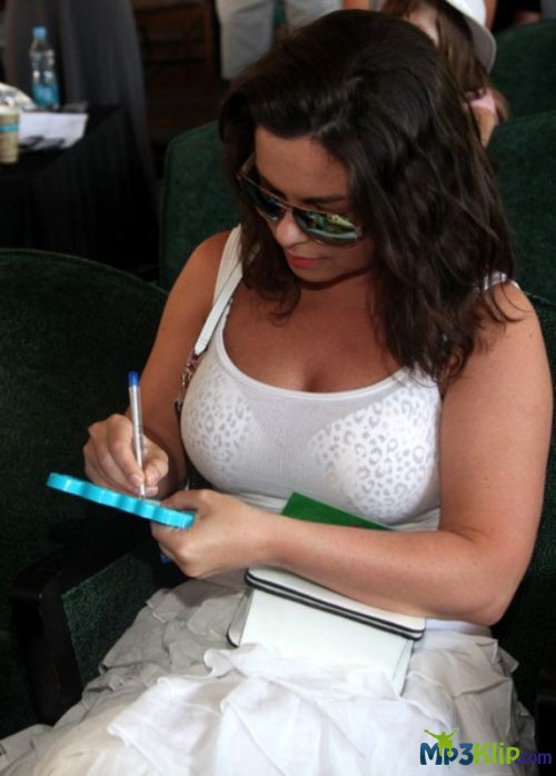 ТОП лучших бюстов звезд в Юрмале