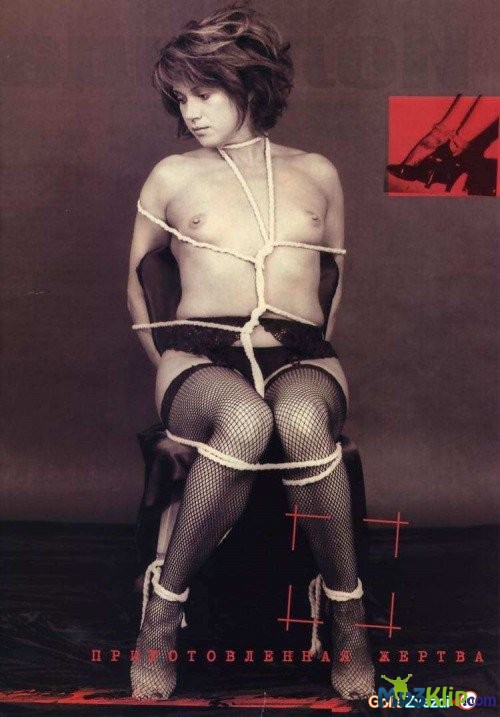 Голая Иоланда Чен