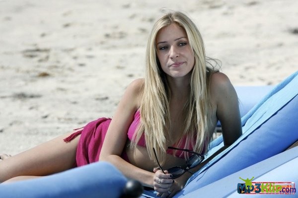 Голая Кристин Каваллари новые фото