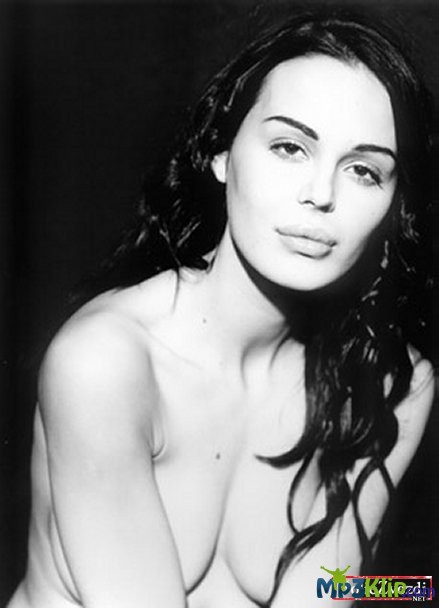 Голая звезда Нина Морик