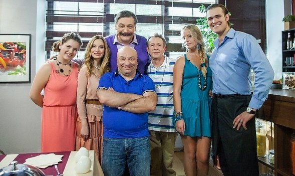 Ольга Орлова научила актеров готовить сырники