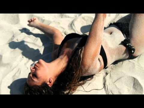 CLARA MORGANE - Good time