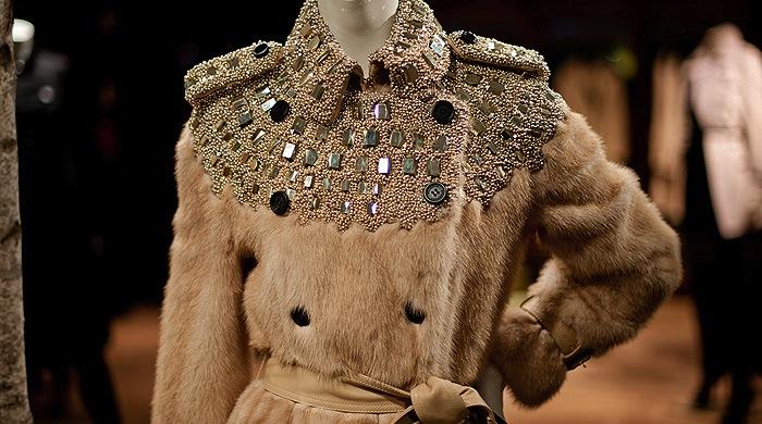 Лимитированная коллекция тренчей Burberry для Bergdorf Goodman
