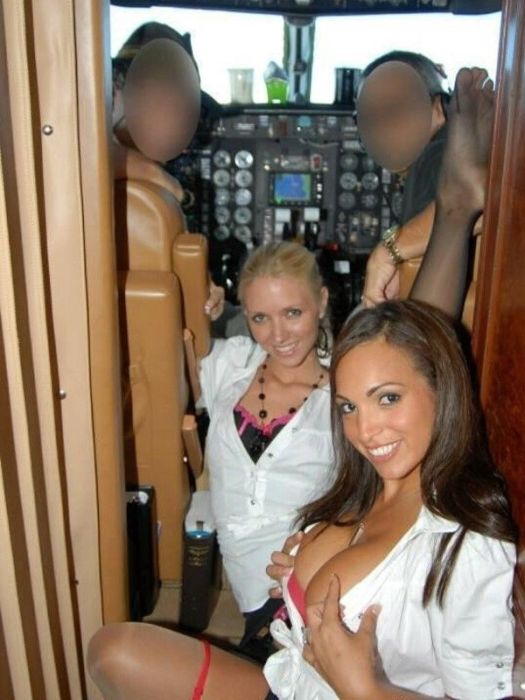 Бесстыжие стюардессы