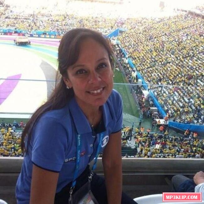 Девушки и футбол