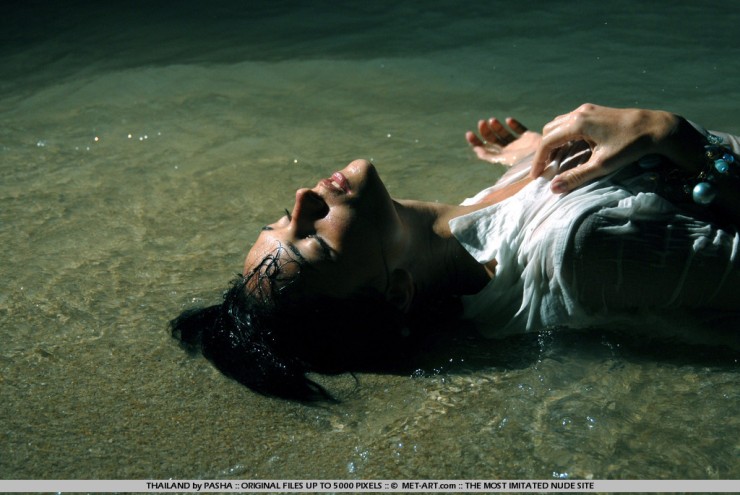 Jenya  - голые девушки