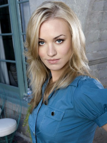 Ивонн Страховски Голая - Yvonne Strahovski Nude