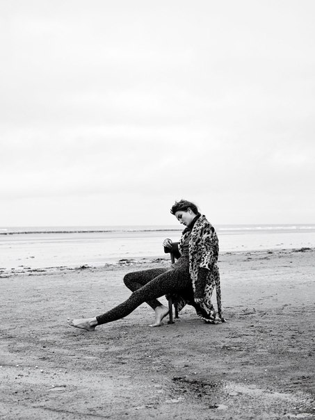 Andreea Diaconu by Gregory Harris for Vogue Paris October