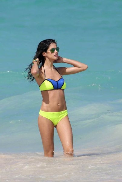 Sara Sampaio – Victoria’s Secret Bikini Photoshoot