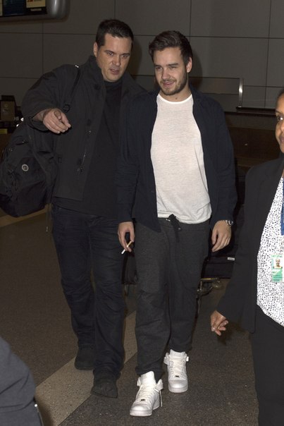 Участник группы One Direction, Лиам Пейн со своей девушкой