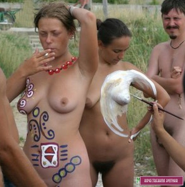 Бодиарт на теле красоток