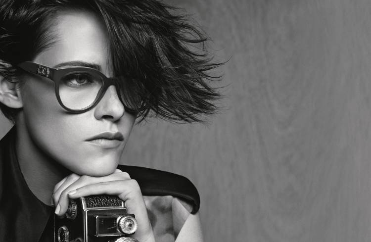 Кристен Стюарт (Kristen Stewart) для рекламы очков