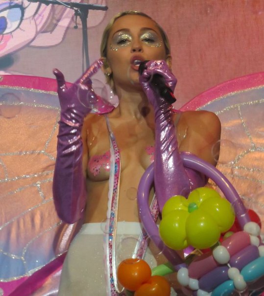 Miley Cyrus – 2015 Adult Swim Upfront Party
