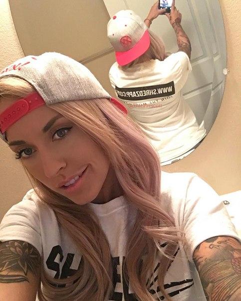 Спортивная девочка Bae Prescott