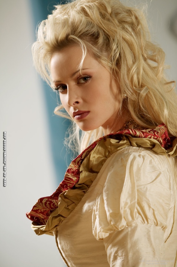Zdenka Podkapova