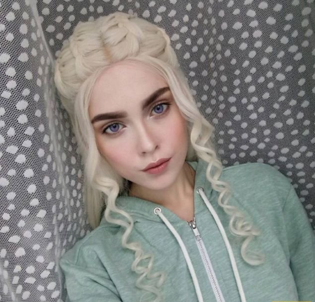 Российская Cosplayer и стилист Илона Бугаева