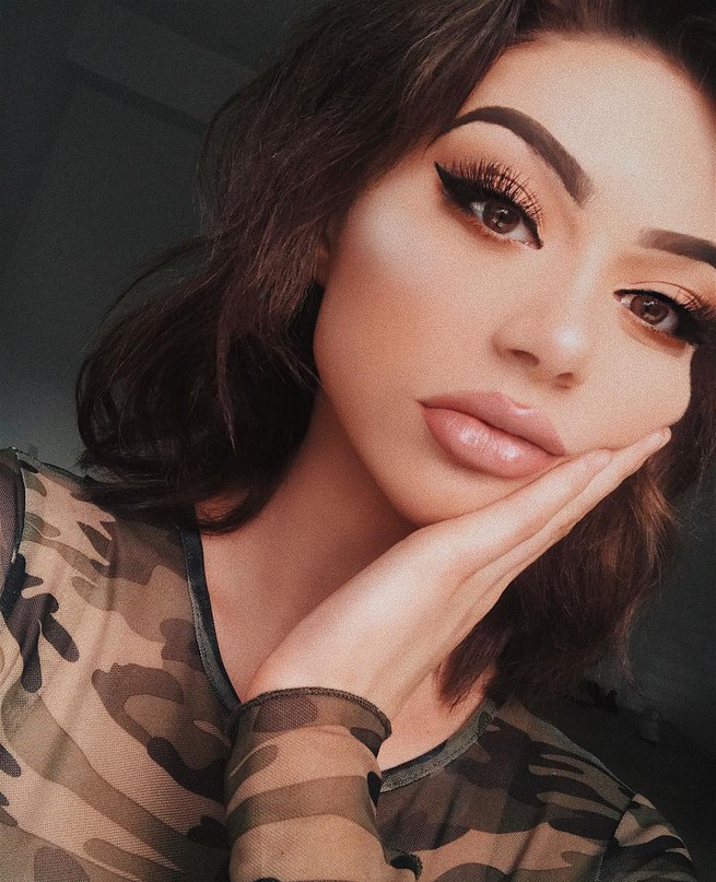 Кристен Ханчер в Instagram