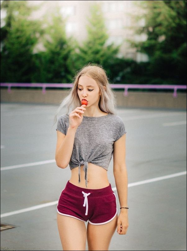 Обнаженные девушки лето 2018