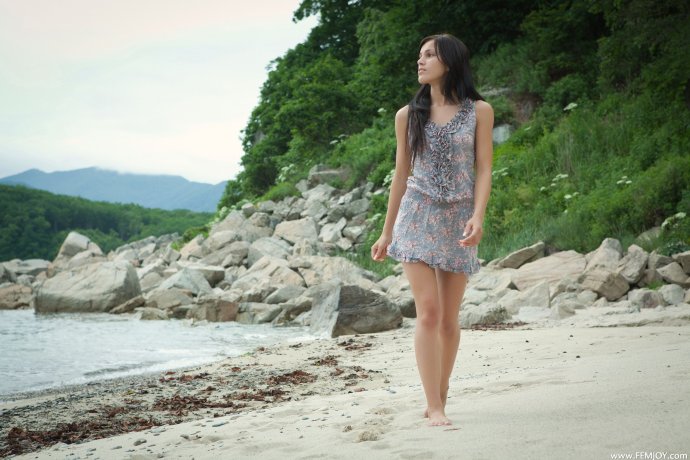 Фото порно на пляже большие сиськи