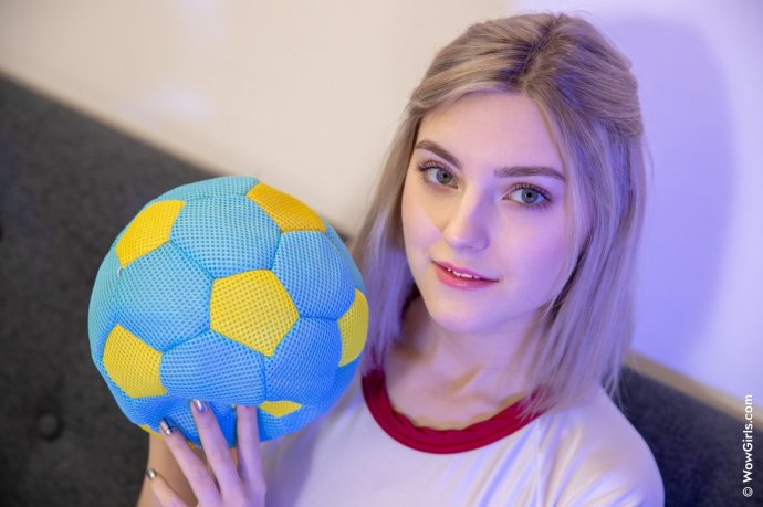 Eva Elfie, 15 photos