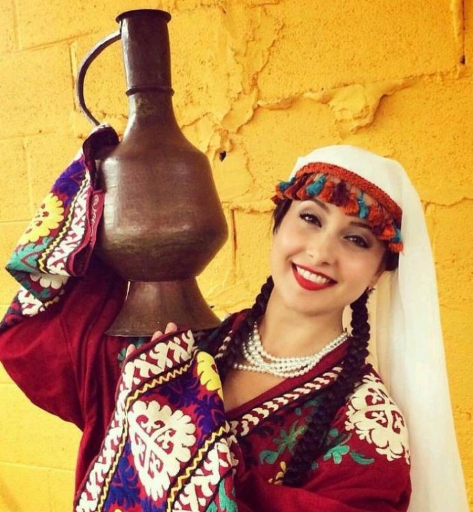 Наряд таджикской шикарные женщины на фото