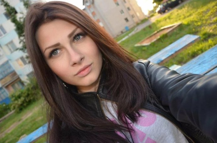 Русские девушки с очаровательной внешностью ( 32 фото )